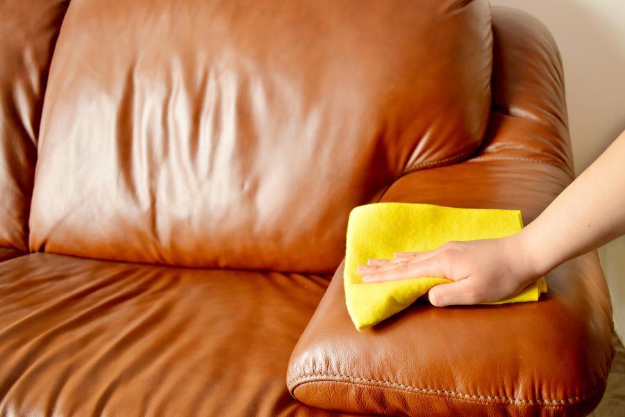 cách vệ sinh ghế sofa da